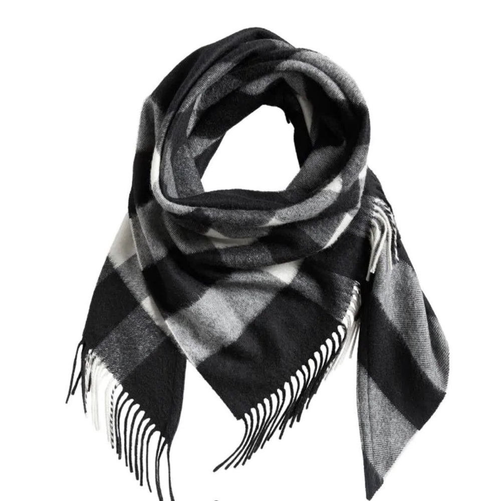 Burberry Half Mega Cashmere Scarf